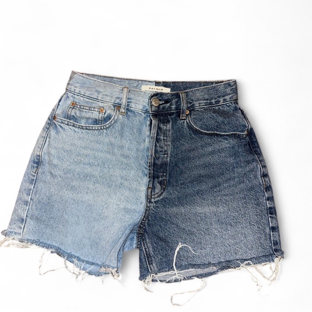 PacSun 90s girlfriend size 26,  High Waist Denim Shorts